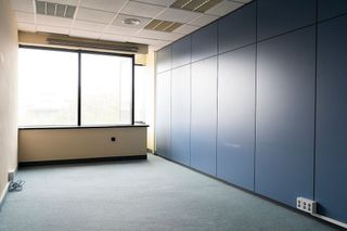 Oficina en alquiler en Parque Alcosa - Jardines del Edén en Sevilla