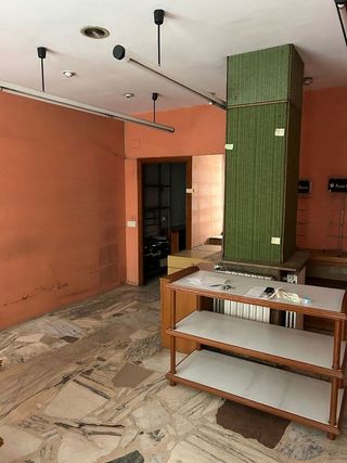 Local comercial en alquiler en La Arena en Gijón