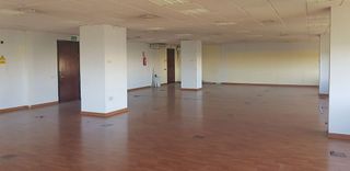 Oficina en alquiler en Parque Alcosa - Jardines del Edén en Sevilla