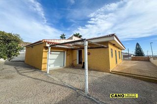 Chalet en venta en Aguadulce Norte en Roquetas de Mar