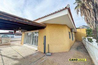 Chalet en venta en Aguadulce Norte en Roquetas de Mar