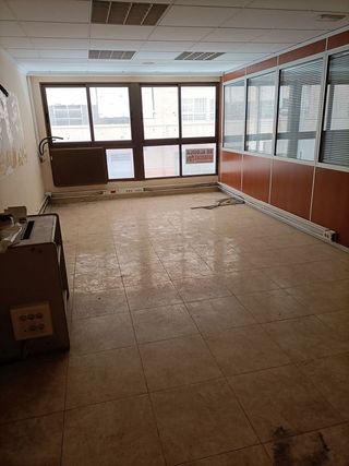 Local comercial en alquiler en Piscinas en Villarreal