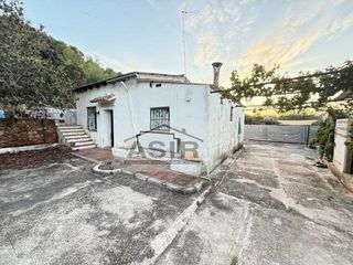 Chalet en venta en Zona Urbanizaciones en Alzira