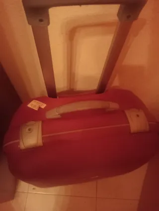 Maleta roja alta calidad