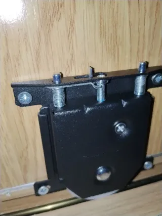 Cambio o sustitución en puertas de armarios y barr