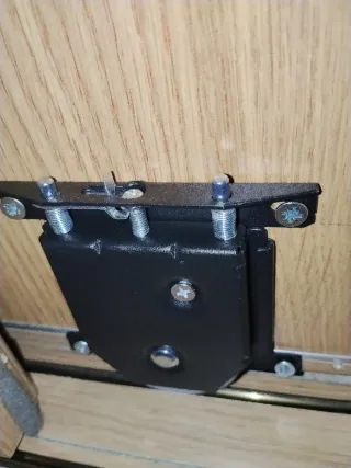 Cambio o sustitución en puertas de armarios y barr