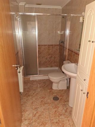 Casa adosada en venta en Tobarra