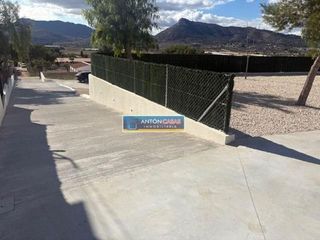 Chalet en venta en Novelda