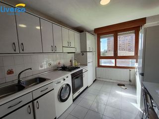 Piso en alquiler en Hospital - G3 - G2 en Burgos