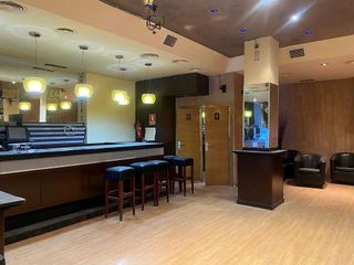 Local comercial en alquiler en San Roque en Sevilla