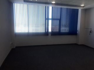 Local comercial en alquiler en Nueva Torrevieja - Aguas Nuevas en Torrevieja