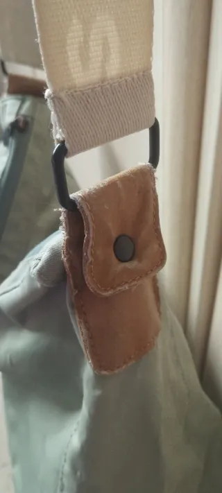 Bolso verde clarito  Marca: Fun&basics