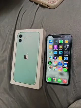 iPhone 11 64 GB Verde