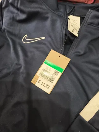 Chaqueta deportiva Nike azul con cremallera