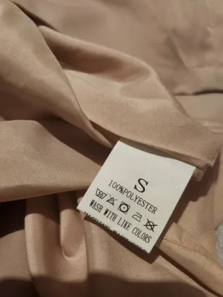 Vestido beige poliéster