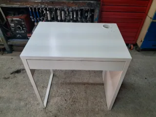 Tocador blanco con cajón