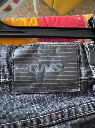 Jeans GNS donna zampa . *Vedere misure in foto*