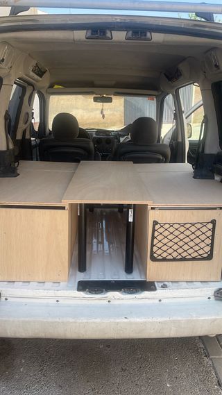 Camperización Berlingo/Partner cama 135 camper