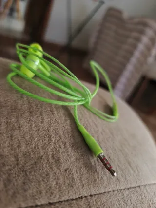 Auriculares verdes