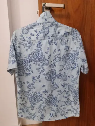 Camisa manga corta floral azul