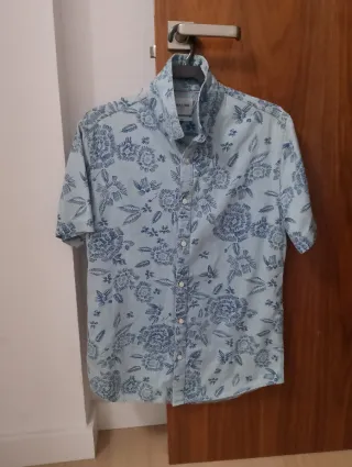 Camisa manga corta floral azul