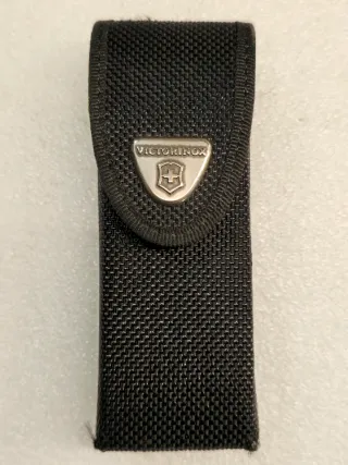 Victorinox SwissTool Nero con Fodero