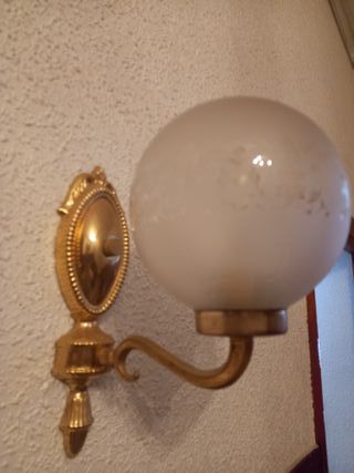 Apliques dorados antiguos de cristal