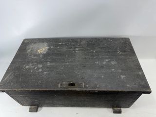 Arcón antiguo de madera