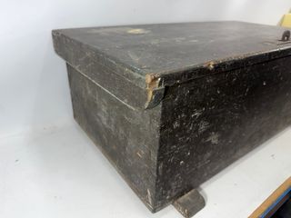 Arcón antiguo de madera