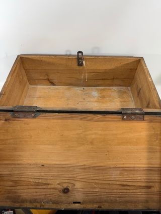 Arcón antiguo de madera