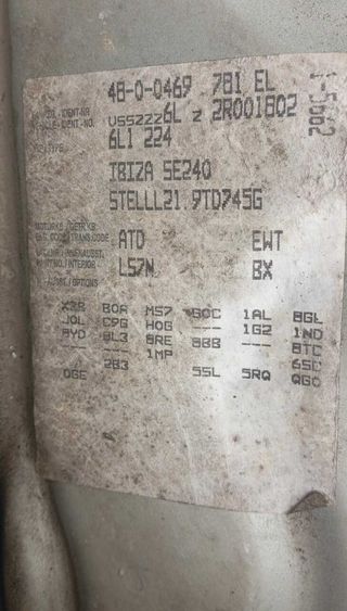 Seat 479620 salpicadero ibiza (6l1) cool