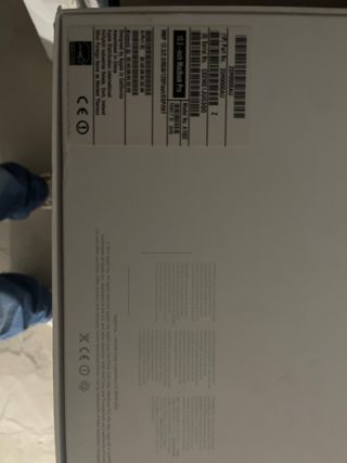 Cajas Apple MacBook y iPad