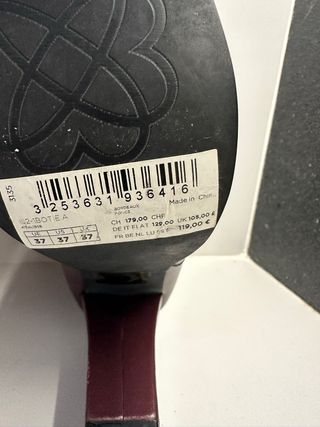 Botines de tacón morados con hebilla