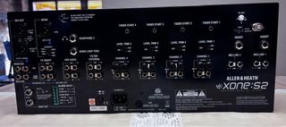 Allen Heath Xone S2 Mesa Mezclas DJ Negra