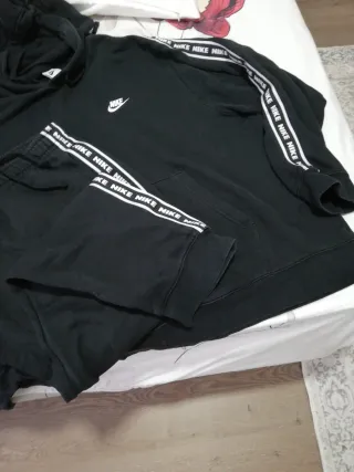 Conjunto deportivo Nike negro