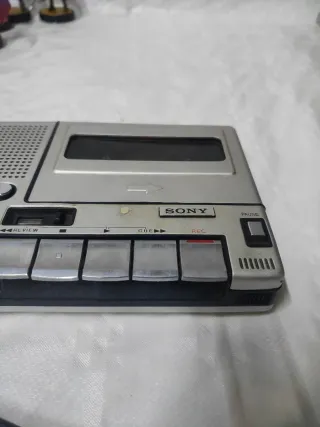 Grabadora de cassette Sony Plata TC-150