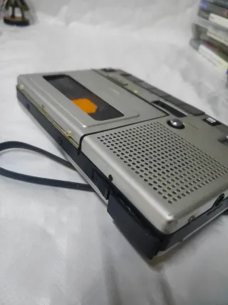 Grabadora de cassette Sony Plata TC-150