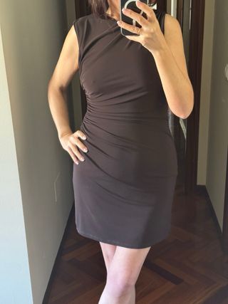 Vestido marrón drapeado