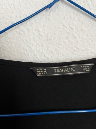 Vestido Zara negro con encaje