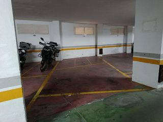 Garaje en venta en Playamar en Torremolinos