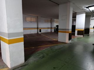 Garaje en venta en Playamar en Torremolinos