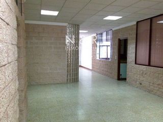 Local comercial en venta en Ensanche - Sar en Santiago de Compostela