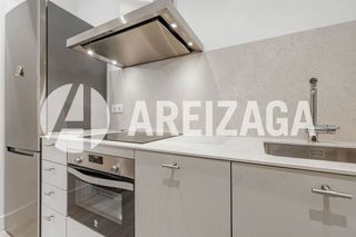 Piso en venta en Amara - Berri en San Sebastián-Donostia