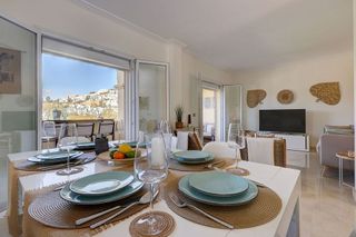 Ático en venta en Benahavís