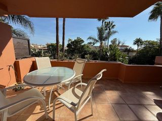Piso en venta en Puerto Banús en Marbella