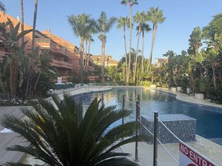 Piso en venta en Puerto Banús en Marbella