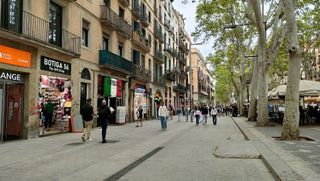 Local comercial en alquiler en El Raval en Barcelona
