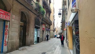 Local comercial en alquiler en El Raval en Barcelona