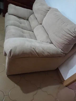 Sofá de tela beige Muebles Barroso