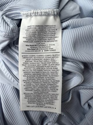 Camiseta Nike Luxe manga larga azul claro